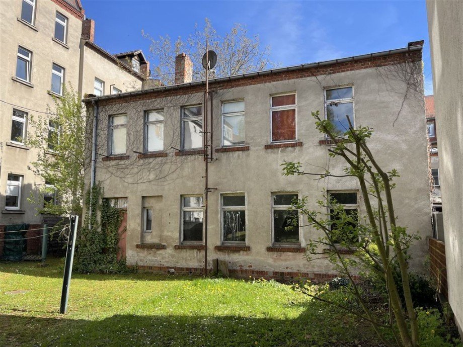 Nebengeb�ude Mehrfamilienhaus Torgau