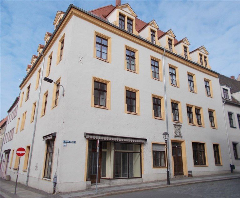 Hausansicht Torgau Mehrfamilienhaus Wohn- und Gesch�ftshaus mit 11 Wohneinheiten, in Torgau.
