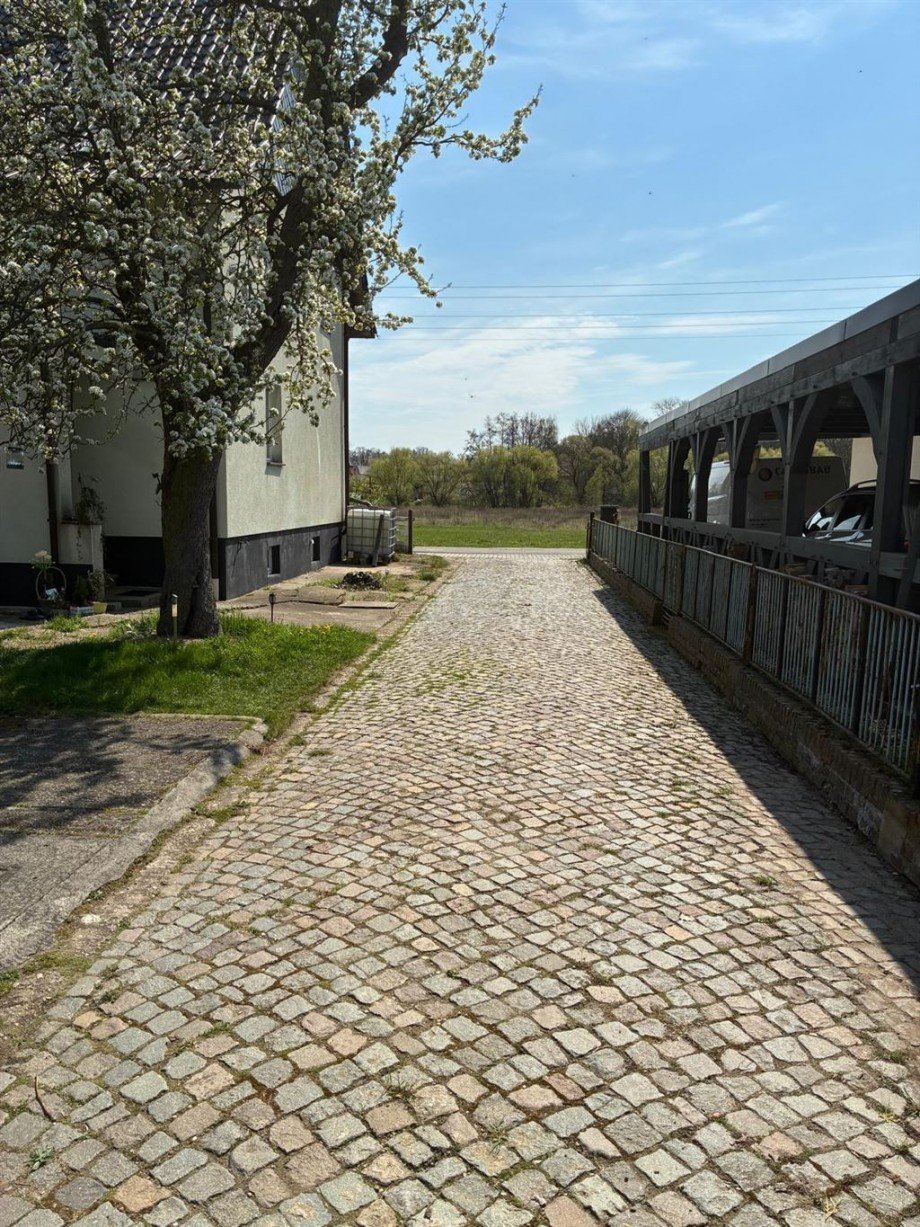 Hofbereich Einfamilienhaus Mockrehna OT Klitzschen