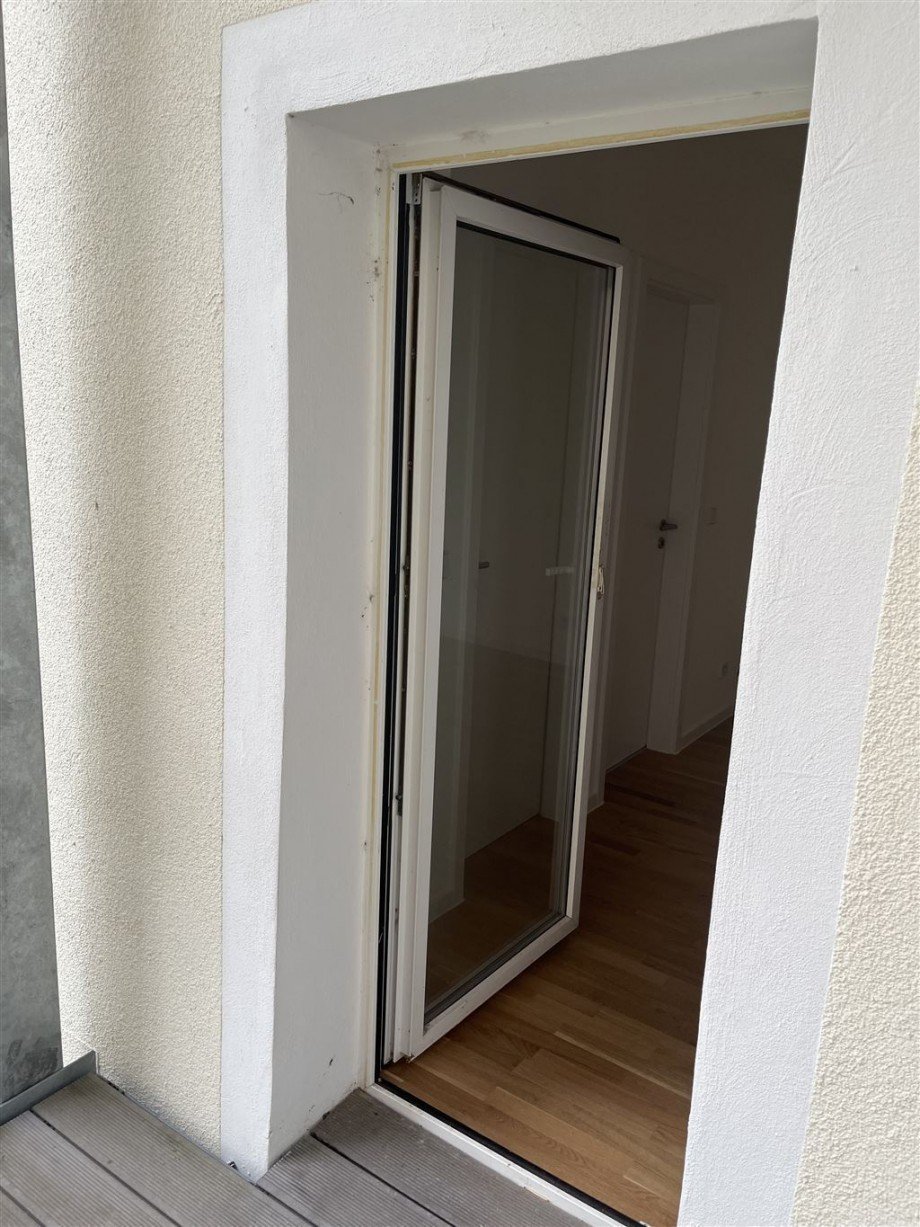 Balkon blick in Wohnung Etagenwohnung Torgau