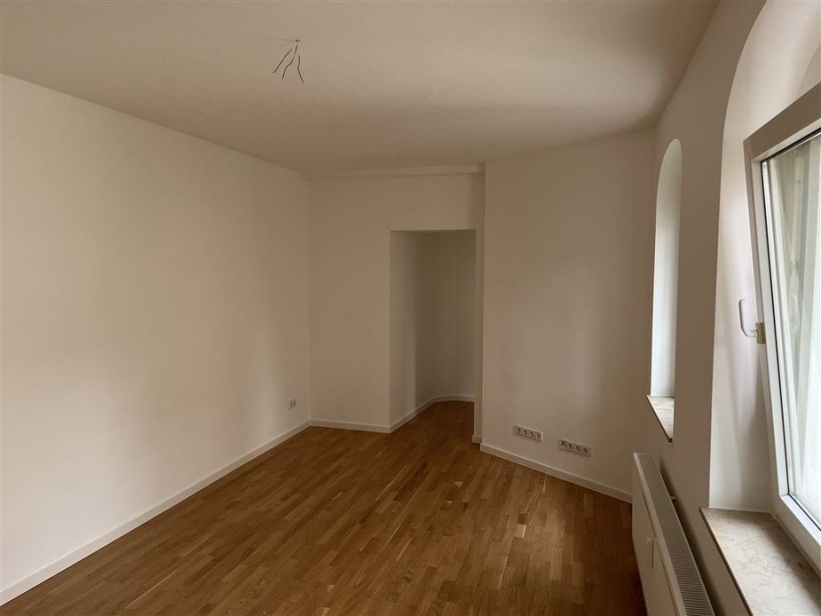 Wohnbereich blick zum Eingang Etagenwohnung Torgau