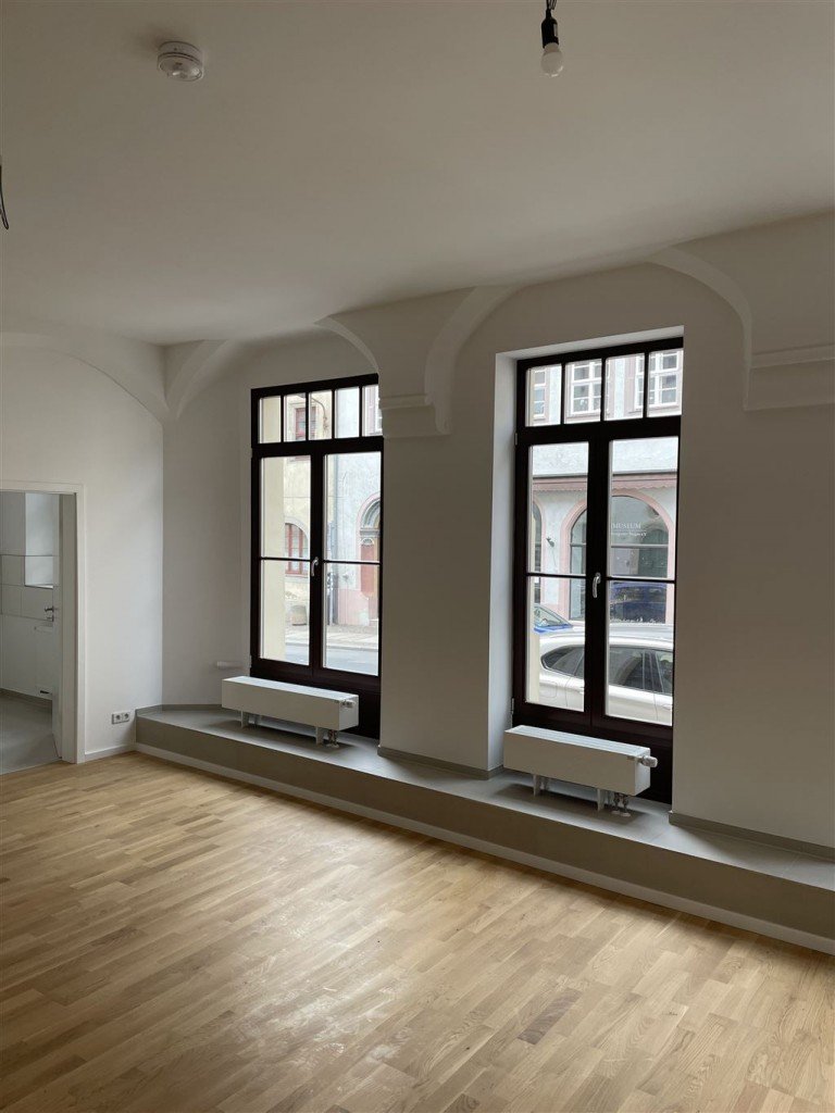 Wohnraum Torgau Erdgeschosswohnung 2-Raum-Wohnung auch als Praxis oder B�ro f�r USt. befreites Gewerbe geeignet