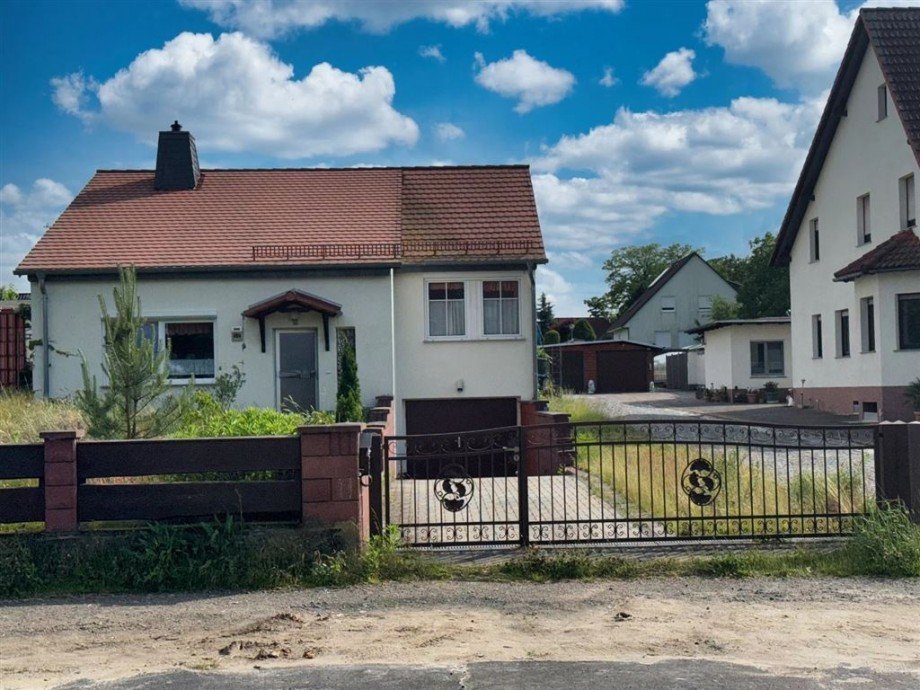 Hausansicht Einfamilienhaus Bad Schmiedeberg