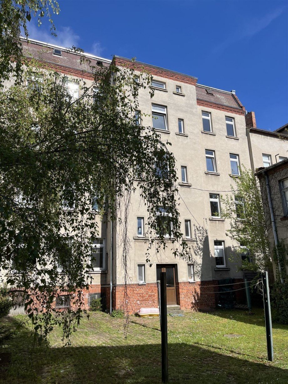 Haus-R�ckansicht Mehrfamilienhaus Torgau